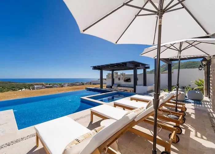 Luxury With Infinity Pool And Ocean View Holiday home *