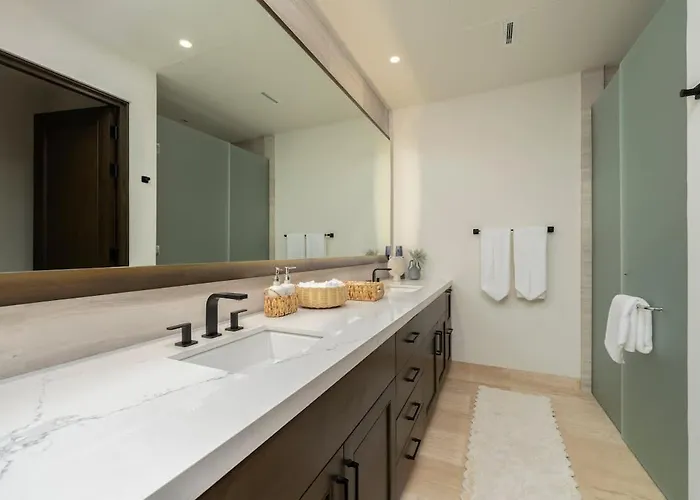 Luxury With Infinity Pool And Ocean View Holiday home *